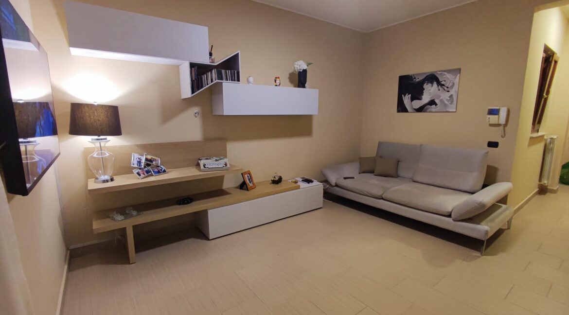 WhatsApp Image 2025-10-20 at 19.07.32 (4)